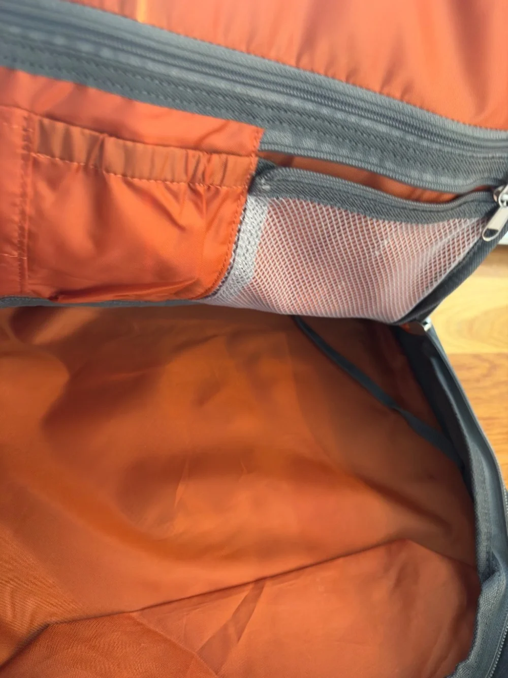 eBags Motherlode Jr Travel Backpack (expandable) excellent used condition